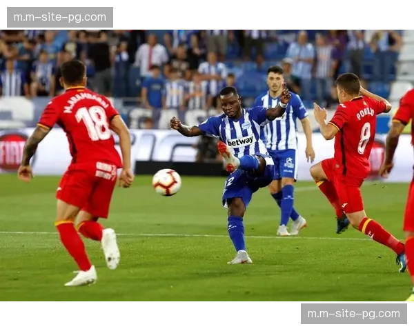 赫塔菲缺少达科纳姆后解围数下降44%,防守支柱缺失影响显著